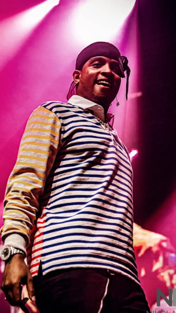 ai character: Ski mask background