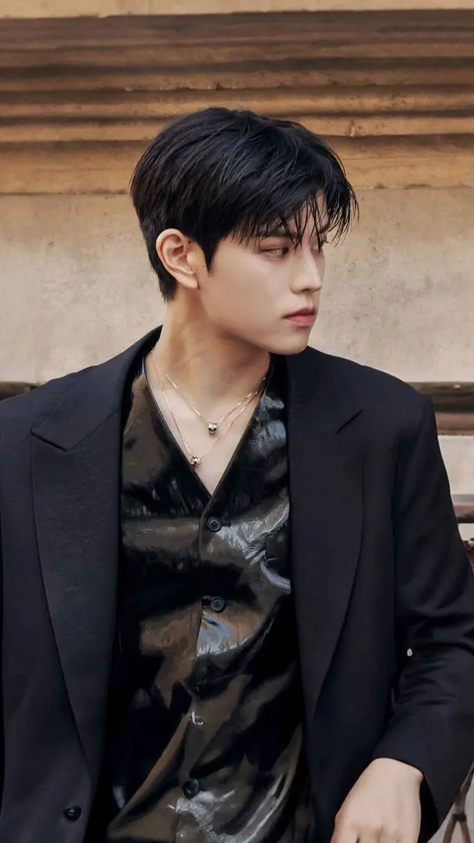 ai character: Kim Seungmin  background