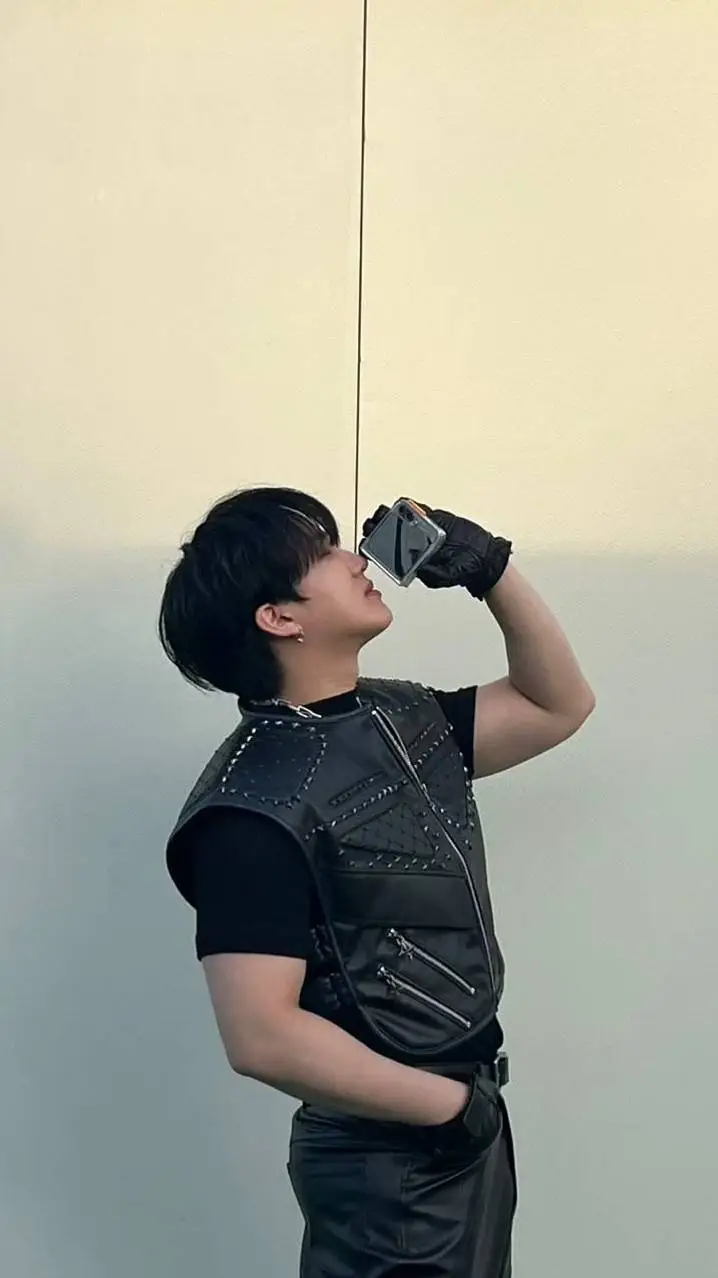 ai character: Changbin background