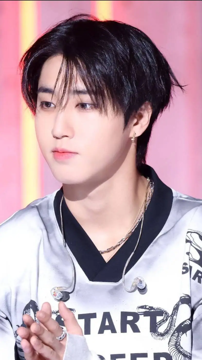 ai character: Winter Falls background