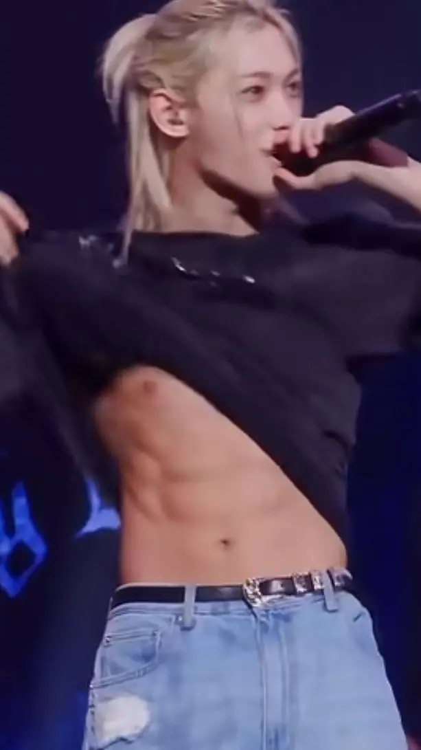 ai character: Felix(cheater💔)  background