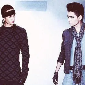 chat with ai character: √Tokio Hotel√