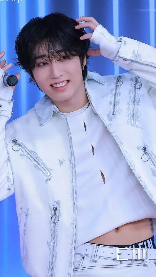 ai character: han background