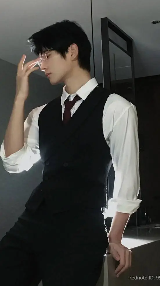 ai character: mark background