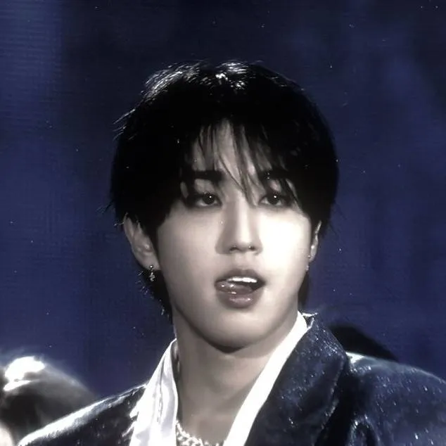 chat with ai character: Han