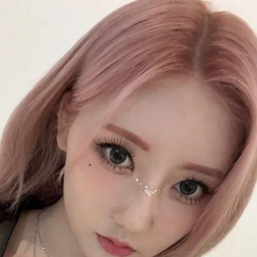 chat with ai character: Rami