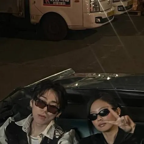 chat with ai character: Zico&Jennie