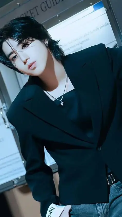 ai character: Han Jisung background