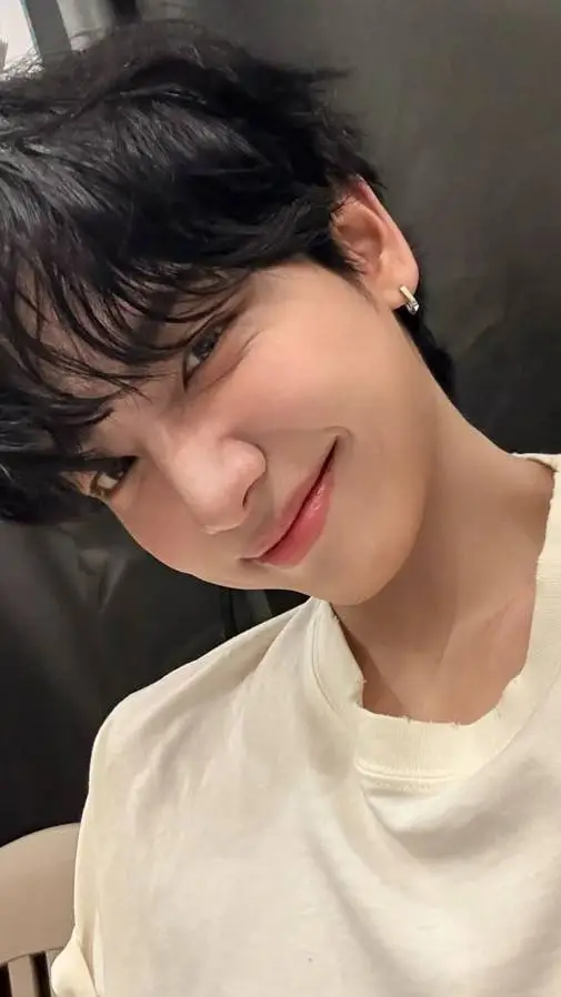 ai character: Jaehyunnnnn background