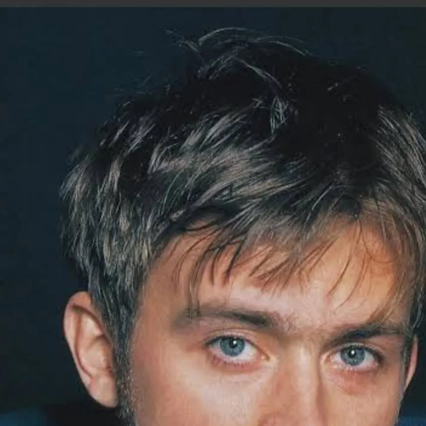 chat with ai character: Damon albarn 