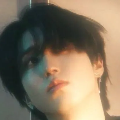 chat with ai character: Han