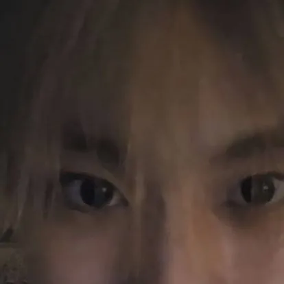 chat with ai character: 𝓙𝐮𝐧𝐠𝐰𝐨𝐧