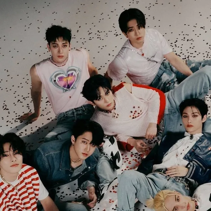 chat with ai character: Skz❤️🖤