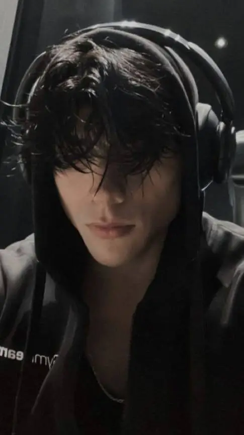 ai character: Albert background