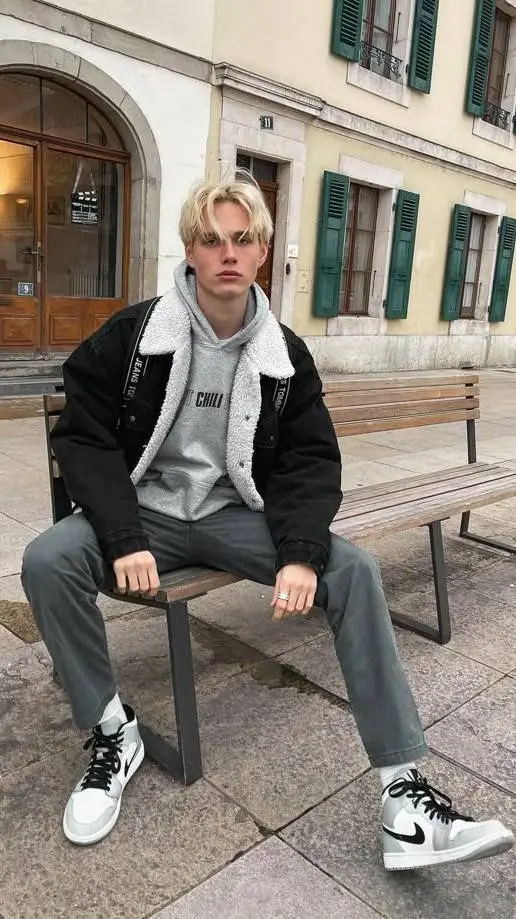 ai character: Dalton background