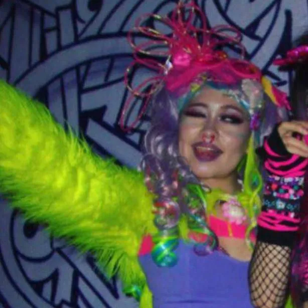 chat with ai character: idk again <3