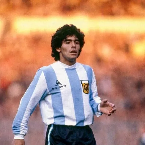 chat with ai character: Diego Maradona