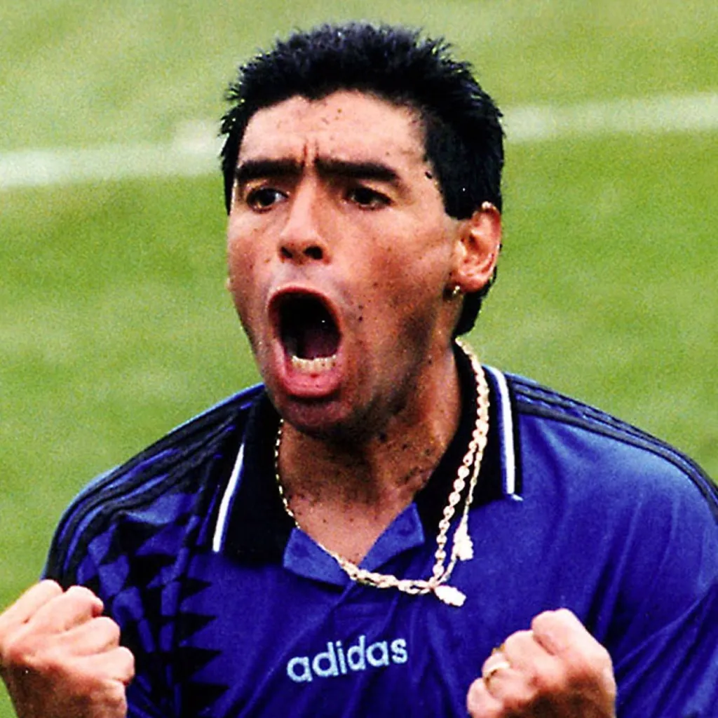 chat with ai character: 🇦🇷Maradona 1994🇦🇷