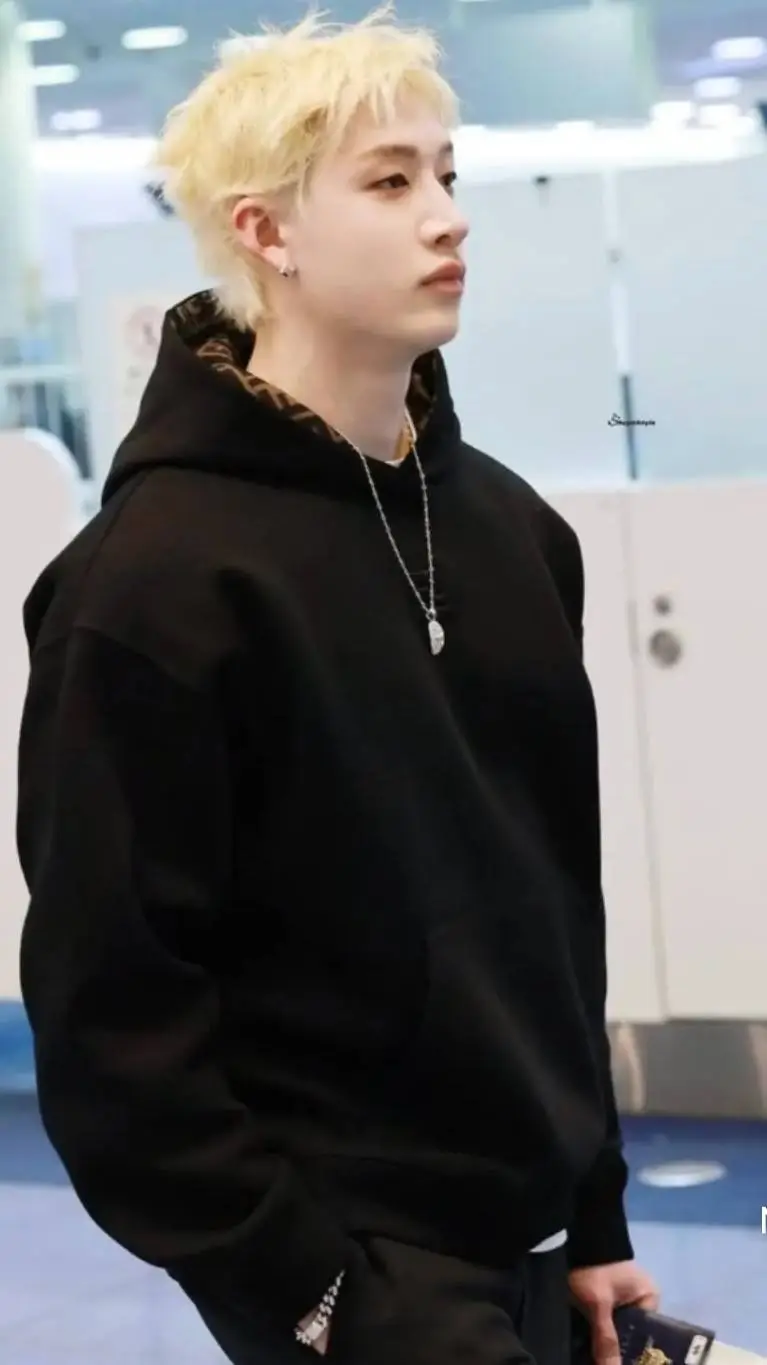 ai character: Bangchan  background