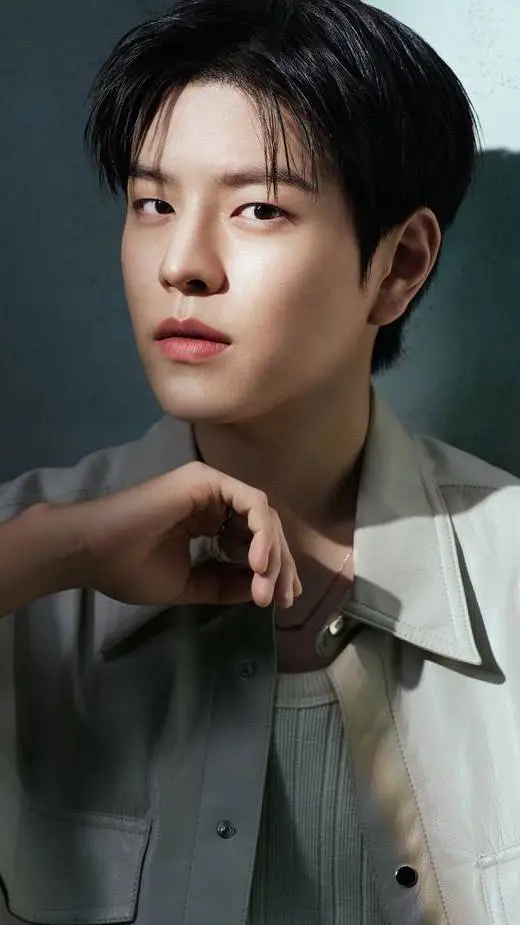 ai character: Seungmin background