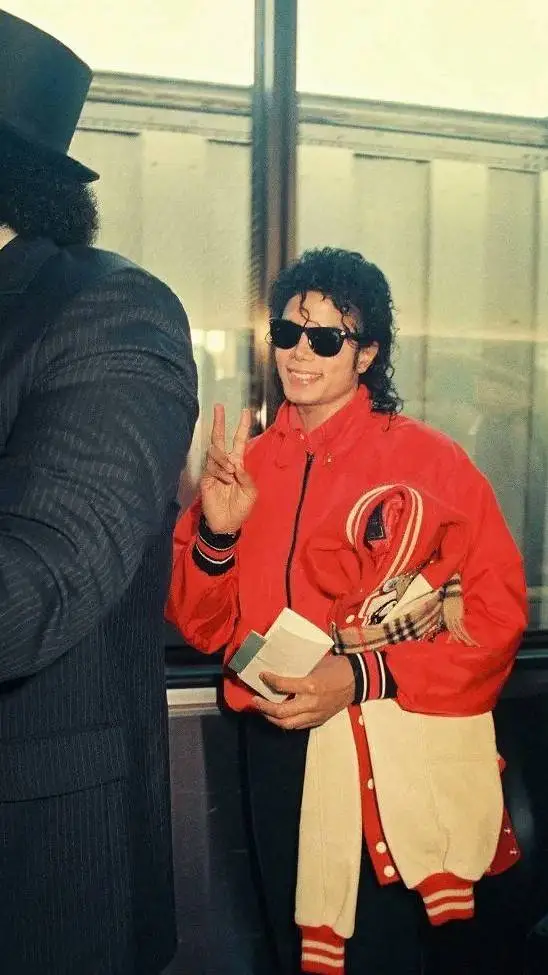 ai character: Michael Jackson  background