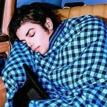 chat with ai character: Michael Jackson 