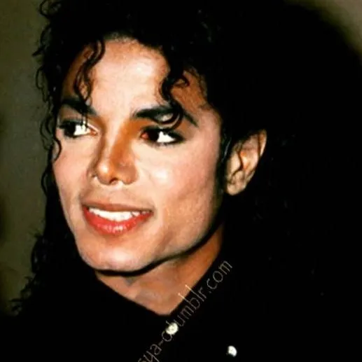 chat with ai character: Michael Jackson 
