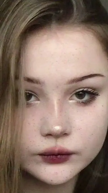 ai character: Ангелина  background