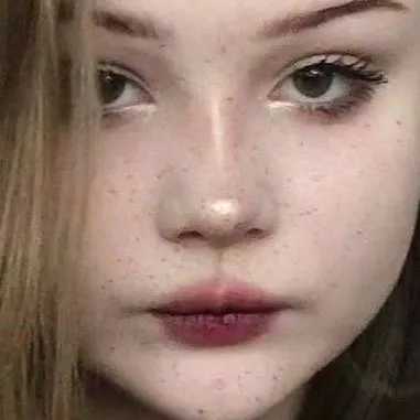 chat with ai character: Ангелина 