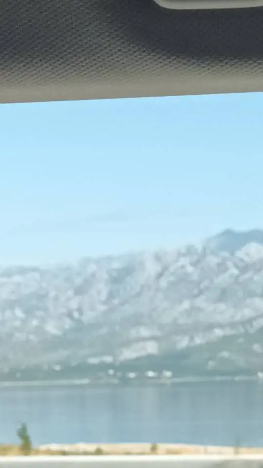 ai character: ±hwang hyunjin± background