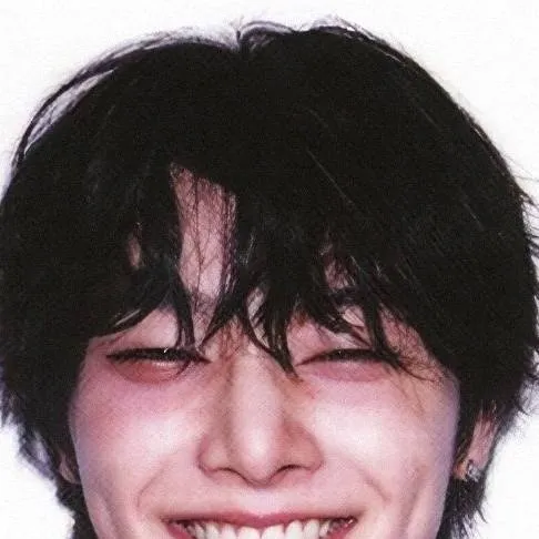 chat with ai character: I.N,🌸🍭