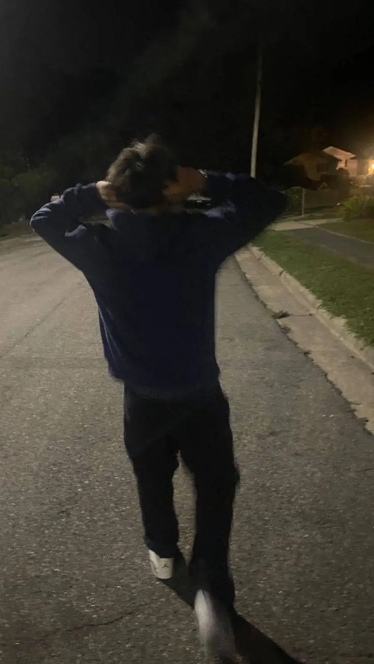 ai character: Vincent background