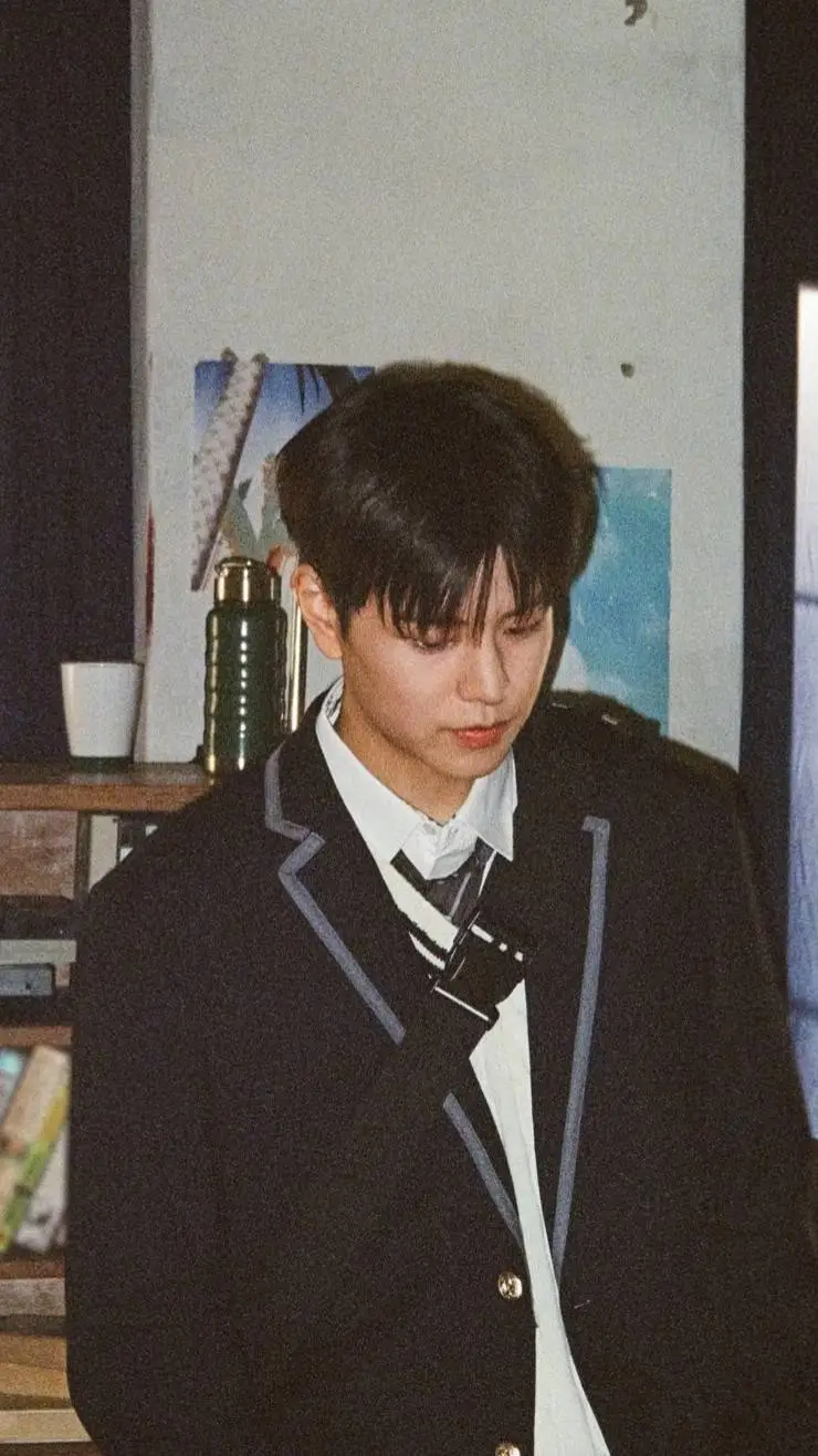 ai character: Seungmin background