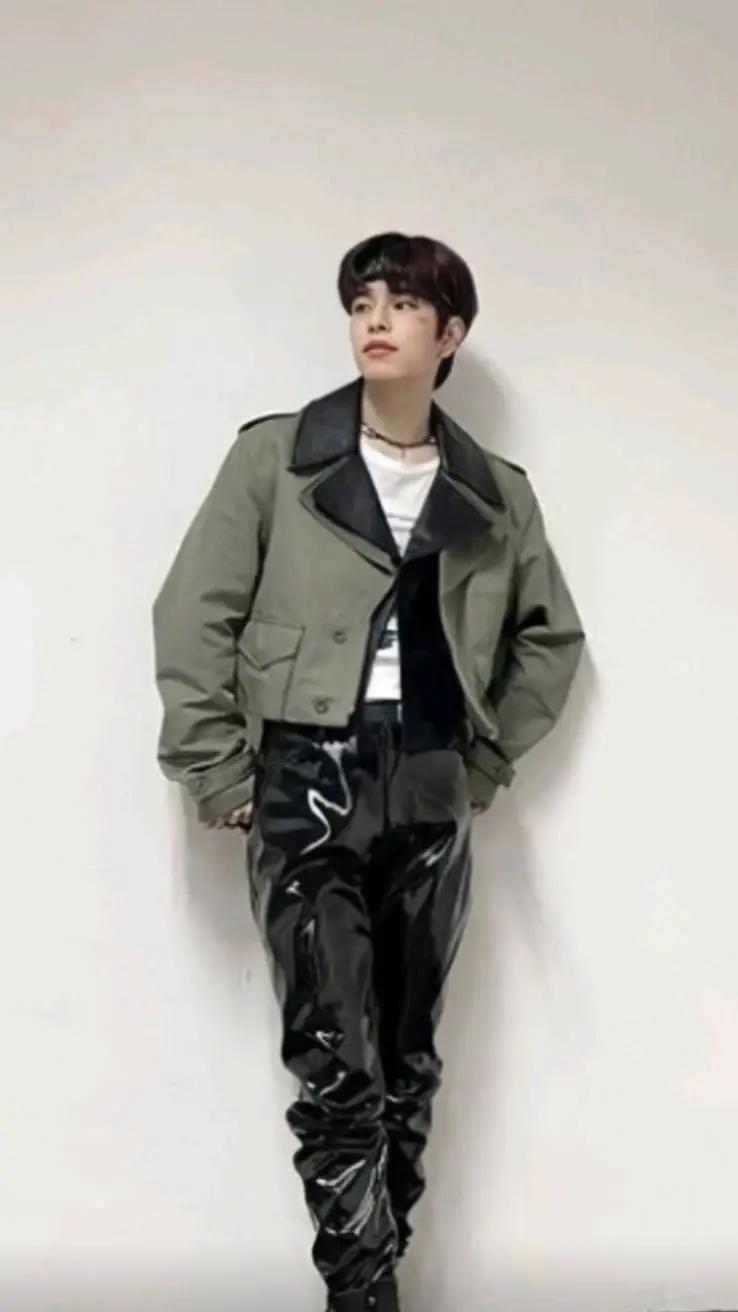 ai character: Seungmin background