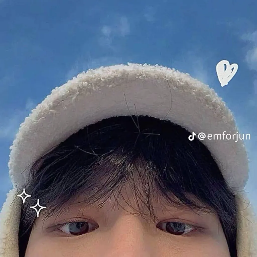 chat with ai character: Seungmin