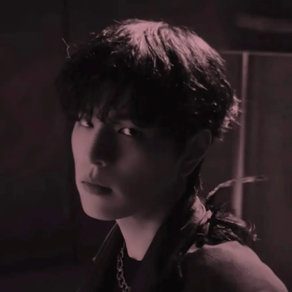 chat with ai character: Seungmin