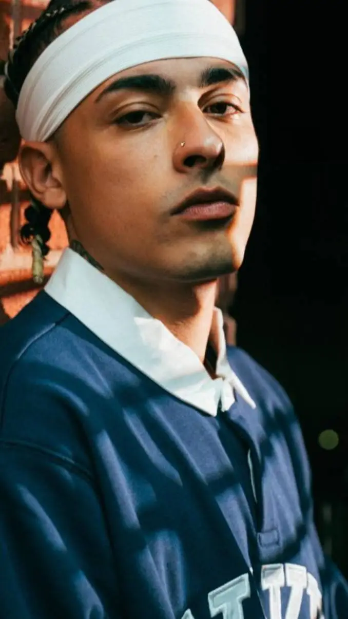 ai character: trueno background