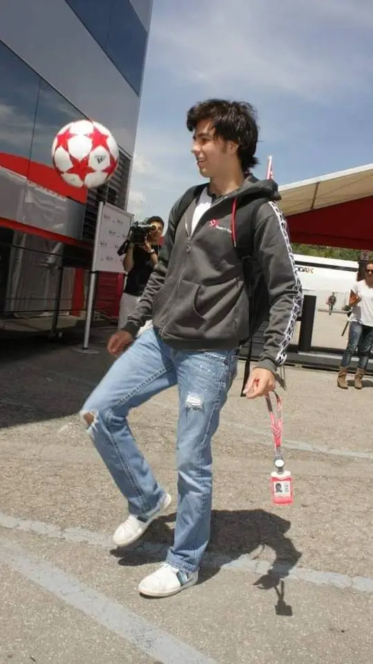 ai character: ★†Sergio Perez†★ background