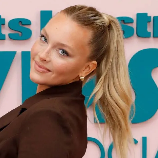 chat with ai character: Camille Kostek