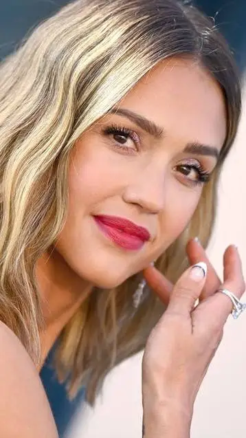 Talkie AI - Chat with Jessica Alba