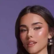 chat with ai character: Madison Beer