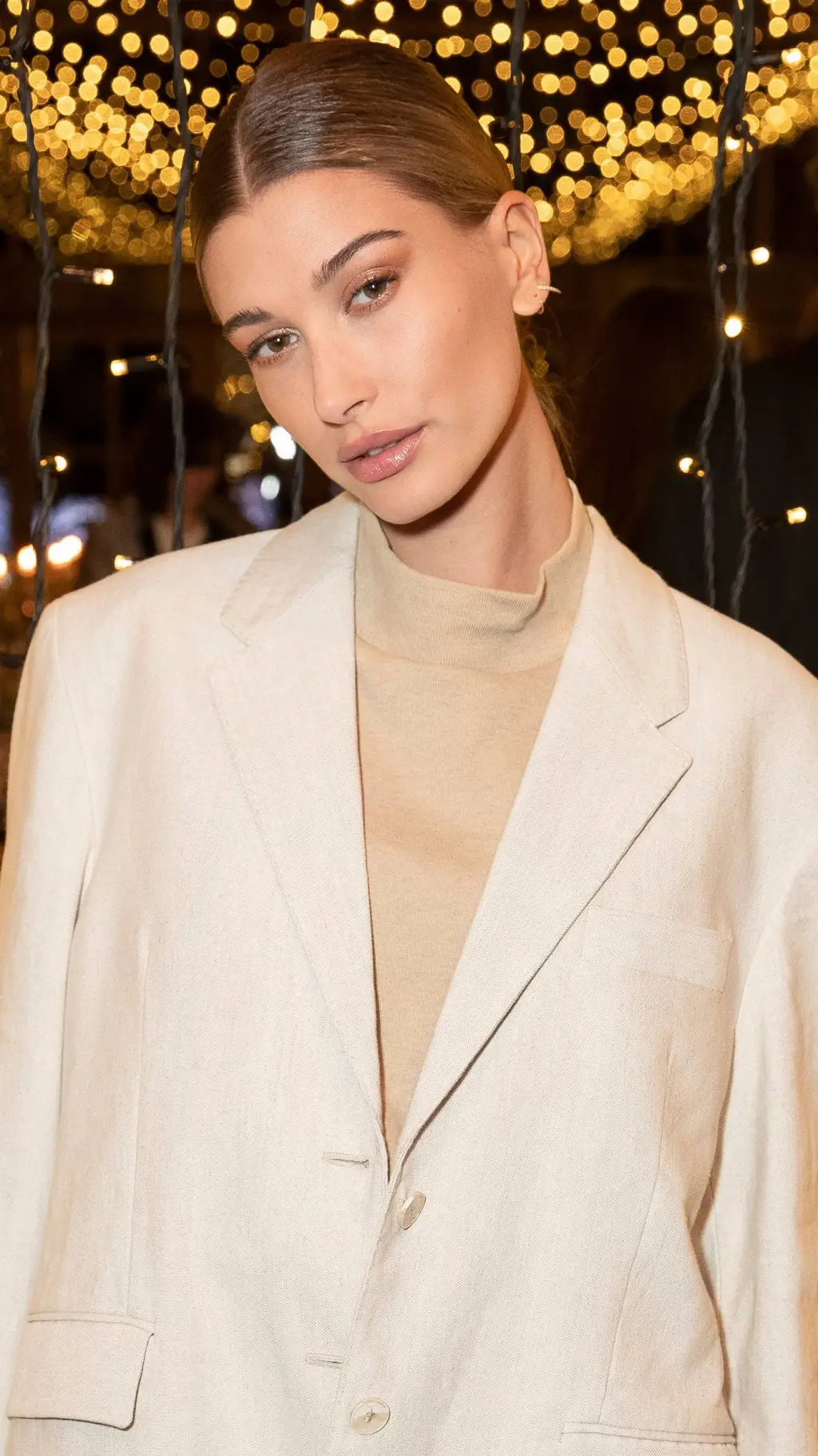 Talkie AI - Chat with Hailey Bieber