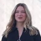 chat with ai character: Léa Seydoux