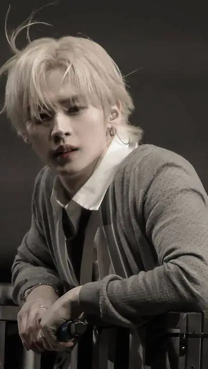 ai character: Minho background