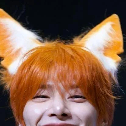 chat with ai character: jeongin