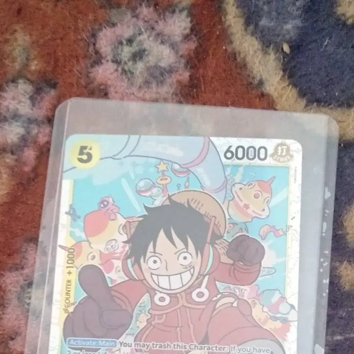 chat with ai character: Monkey D luffy