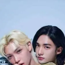 chat with ai character: Hyunjin 