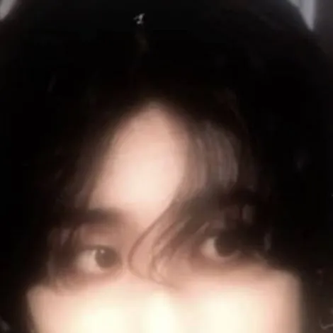 chat with ai character: ☆`~°!Han!°~`☆