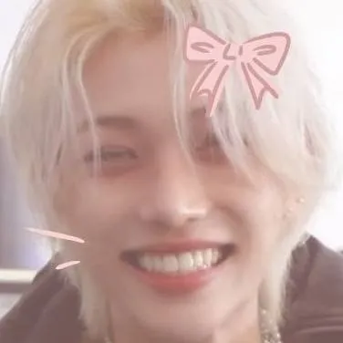 chat with ai character: Felix 