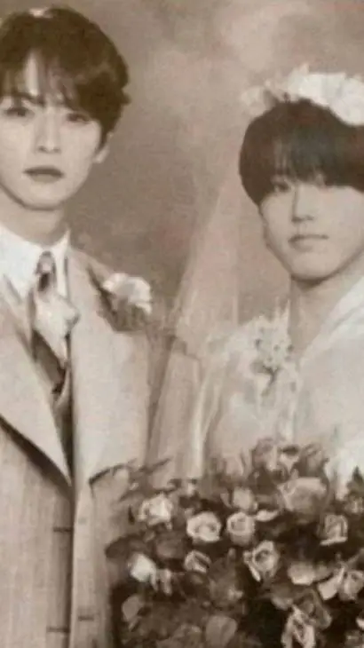 ai character: LEE KNOW AND HAN background